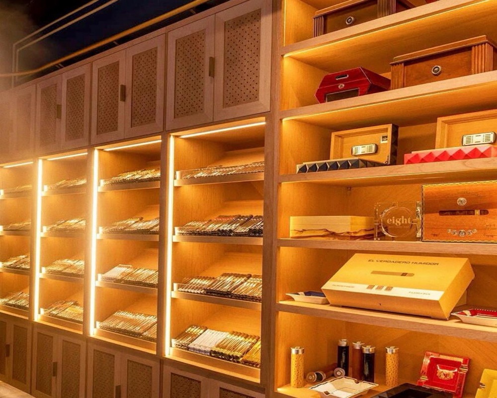 Luxury Cigar Humidors & Showcases
