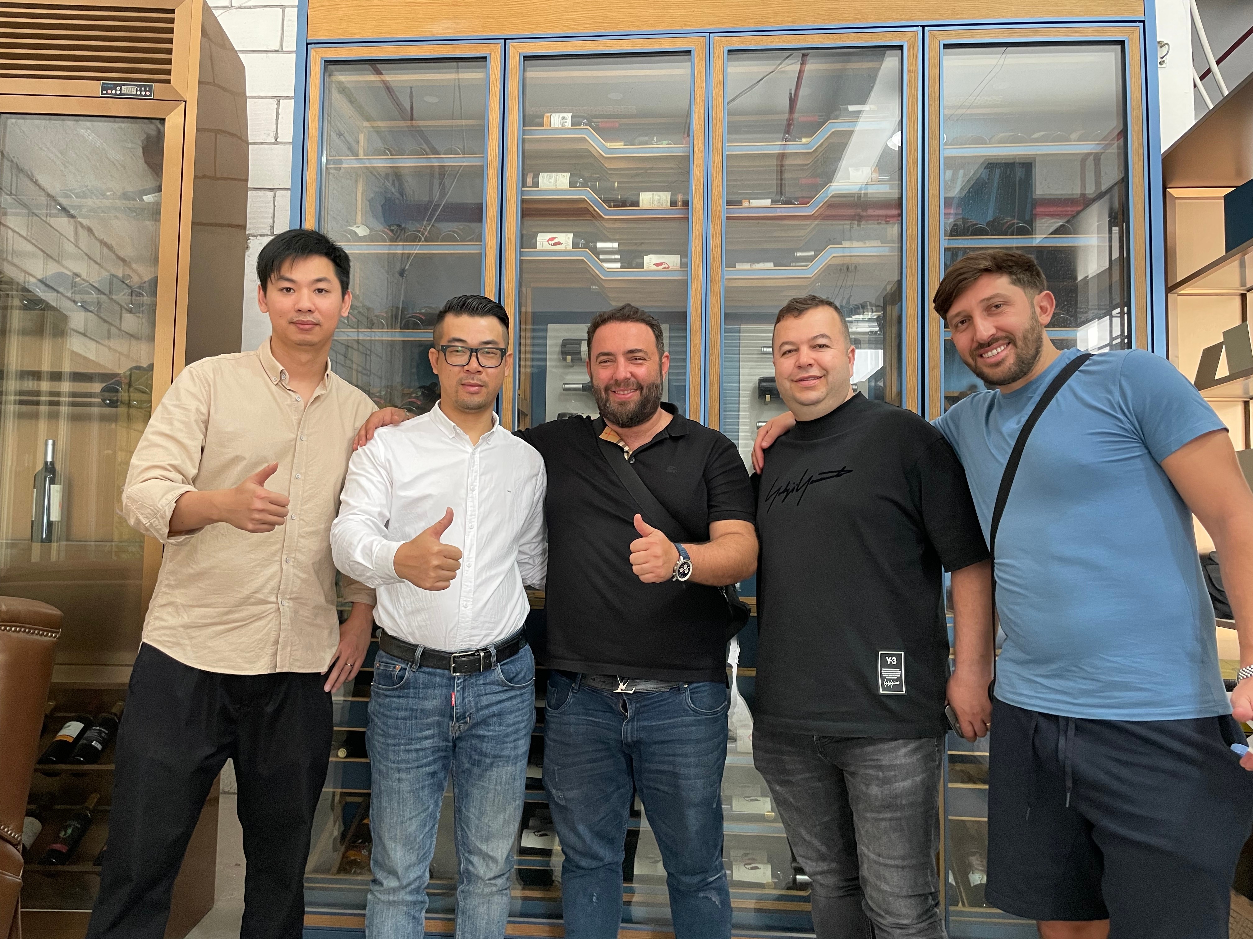 International client visiting VIPHONYA manufacturing facility #7