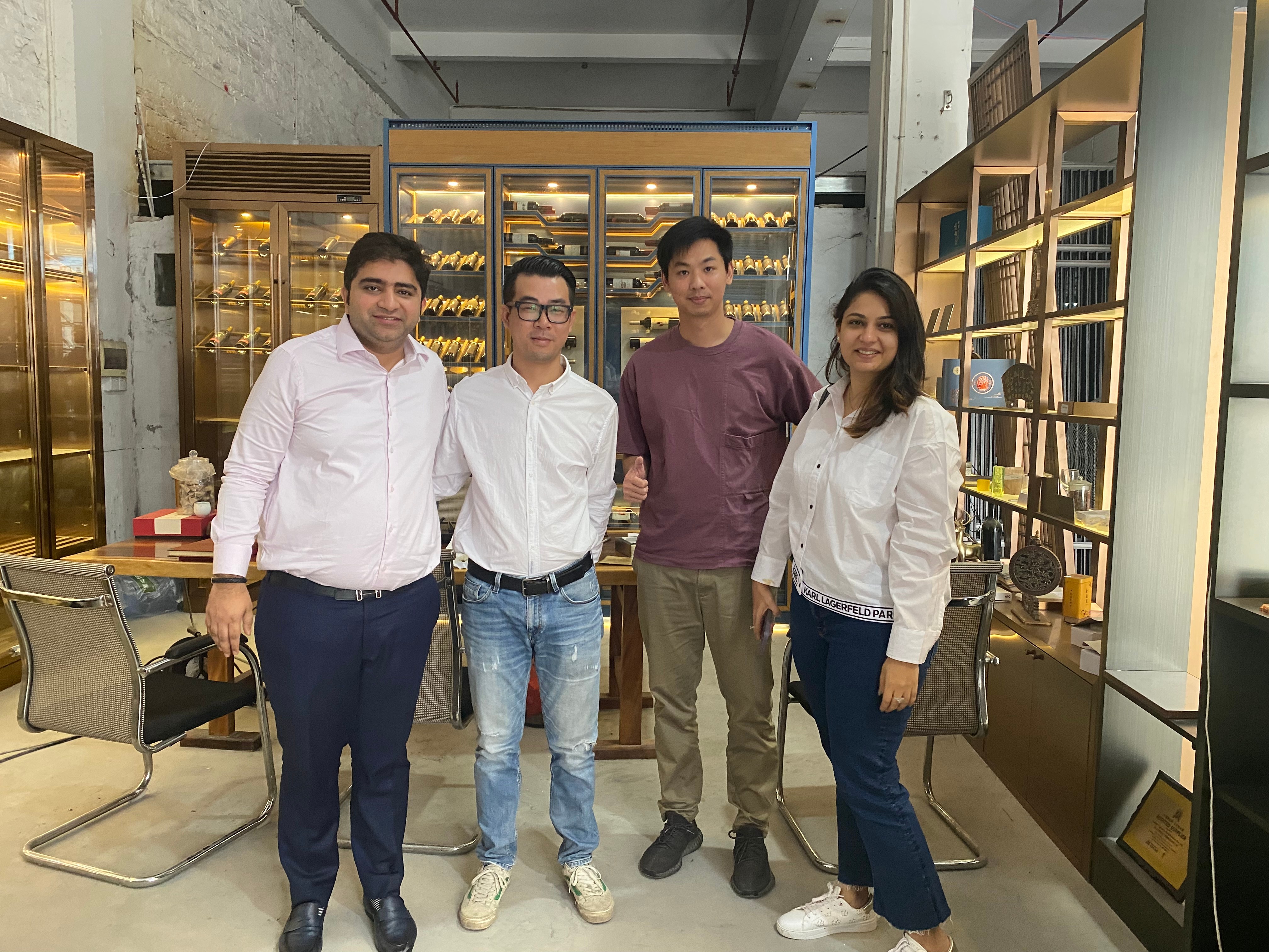 International client visiting VIPHONYA manufacturing facility #8