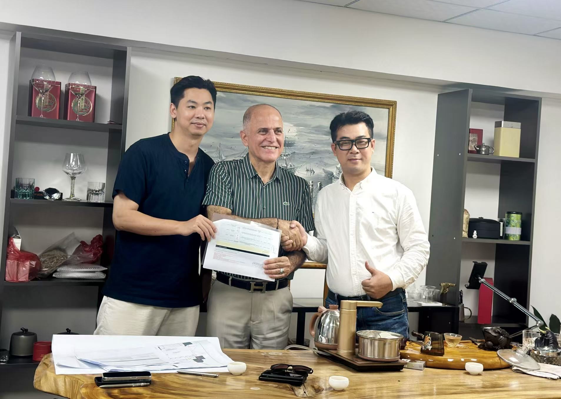 International client visiting VIPHONYA manufacturing facility #13