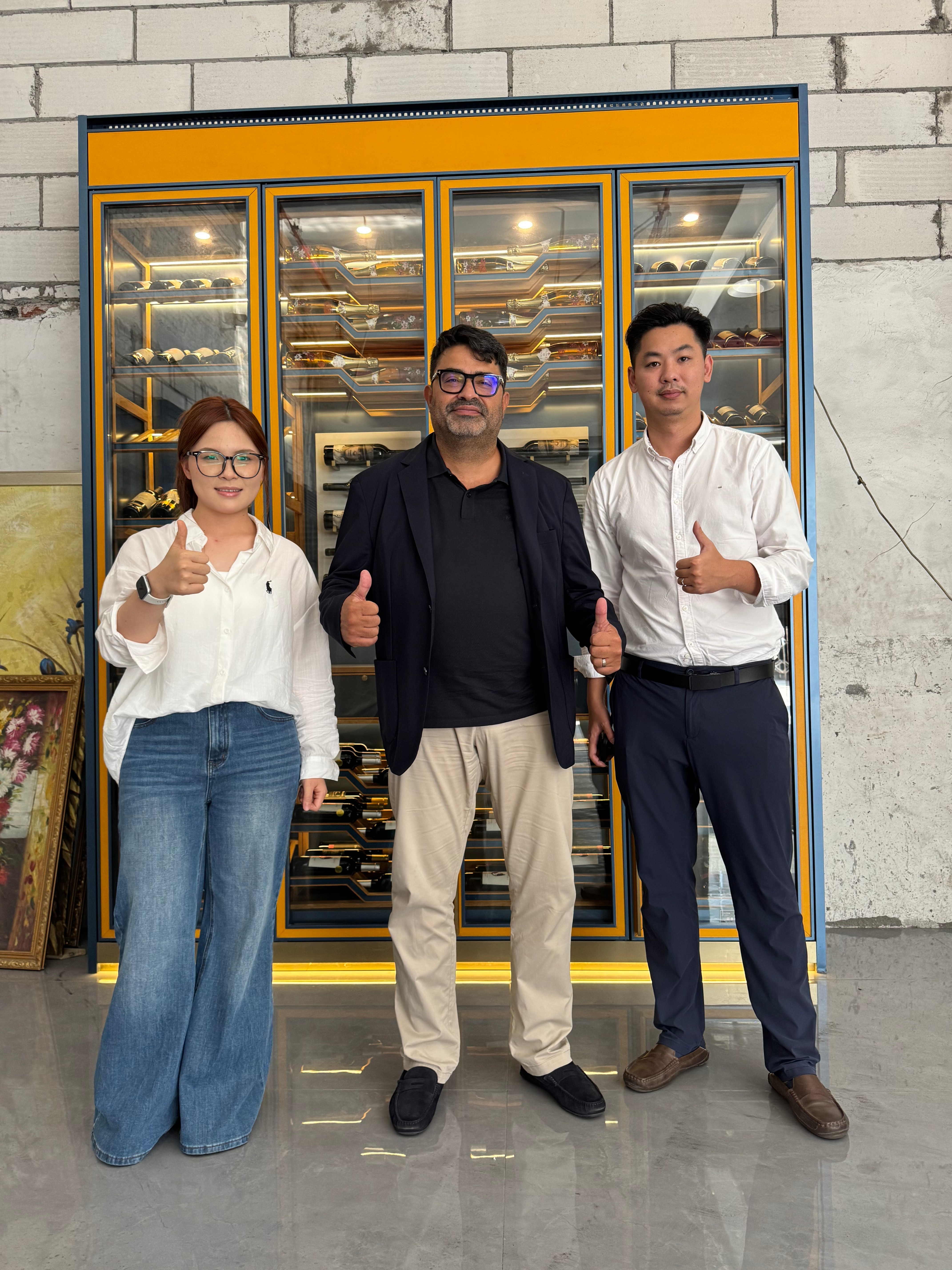 International client visiting VIPHONYA manufacturing facility #15