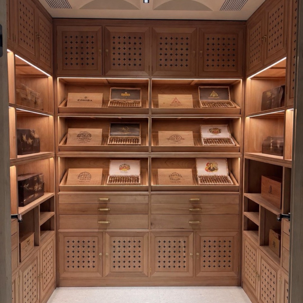 Precision Electronic Spanish Cedar Cigar Humidor Cabinet Shelving Structure